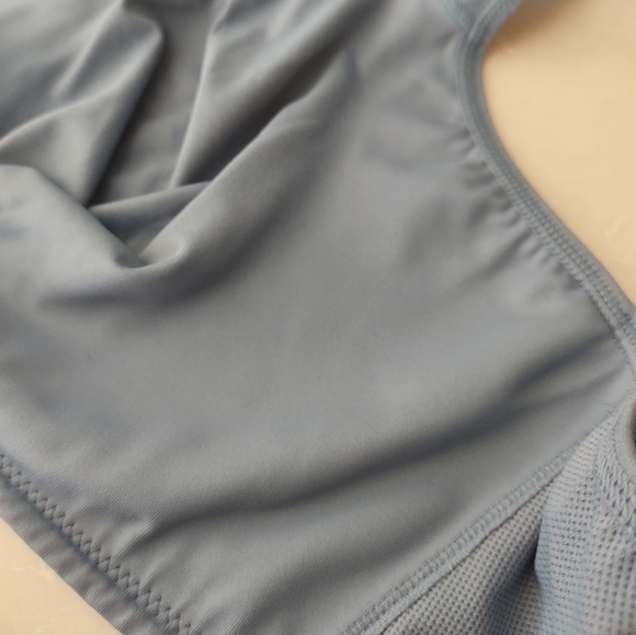 WACOAL | Simone High Impact Sports Underwire Bra | Blue/Gray | 42D - Picture 14 of 15